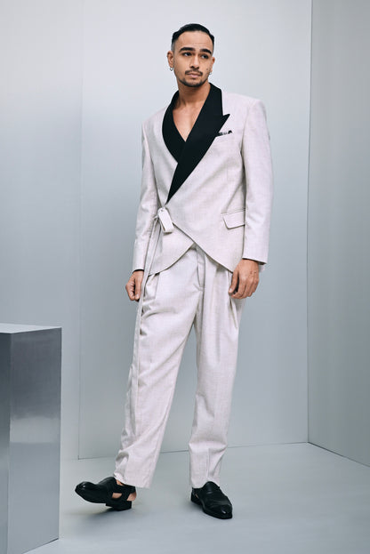 Ezra hybrid suit in ecru linen blend