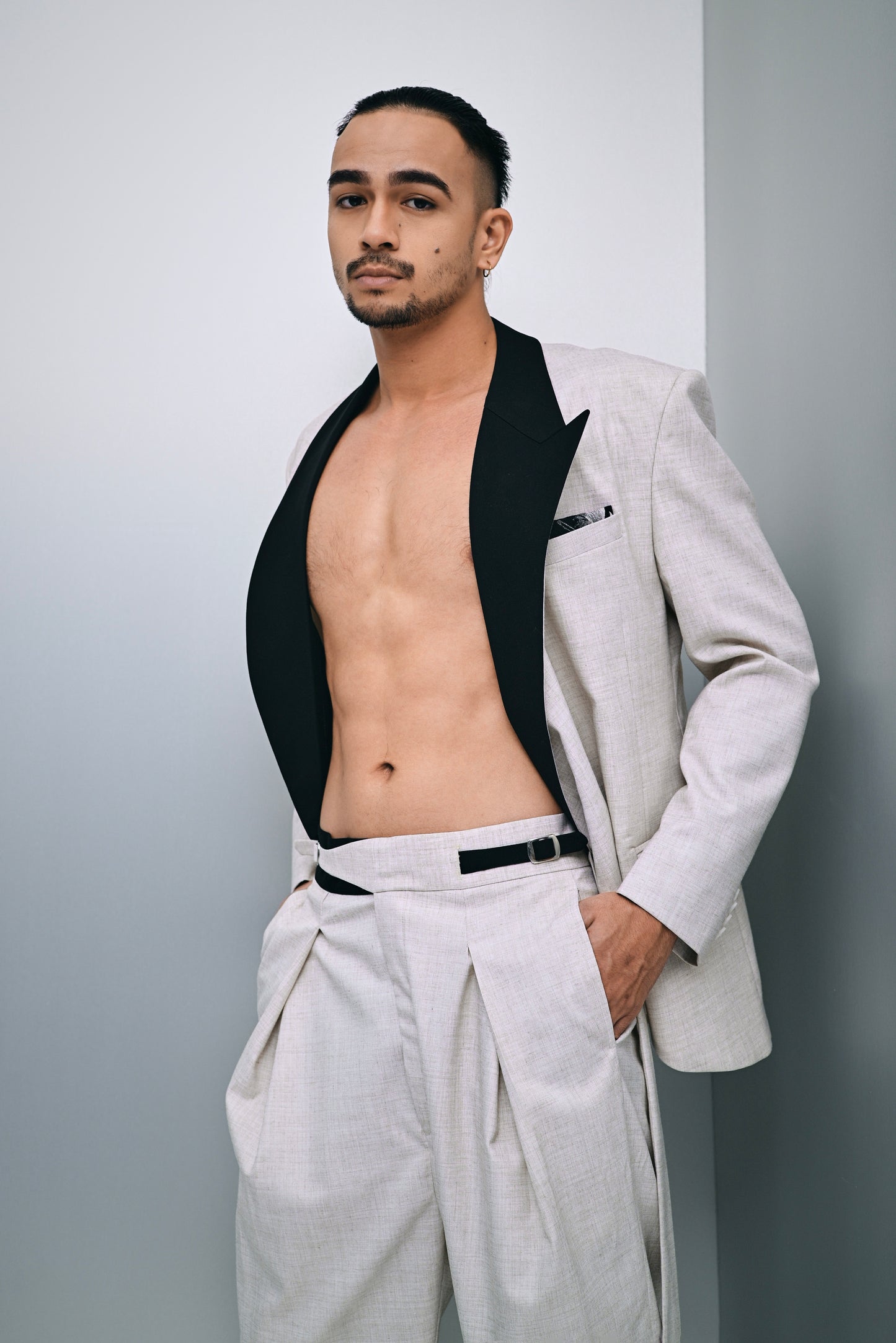 Ezra hybrid suit in ecru linen blend