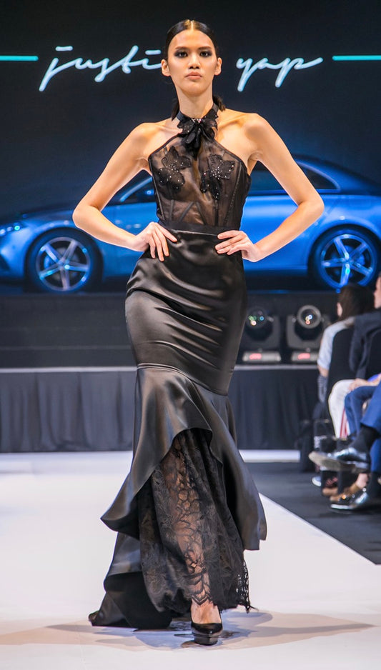 GWEN HALTER GOWN IN NOIR