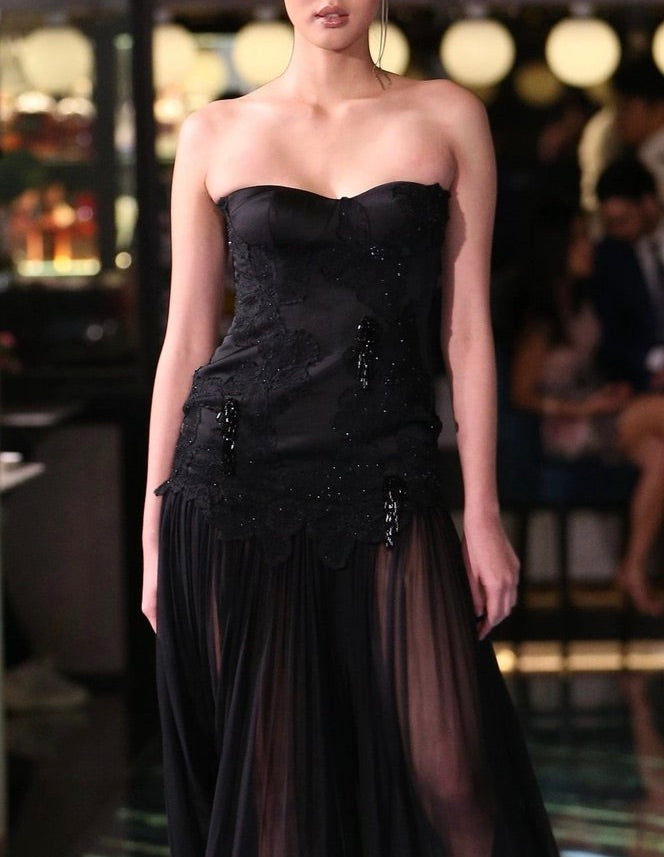 CASSANDRA BUSTIER GOWN IN NOIR