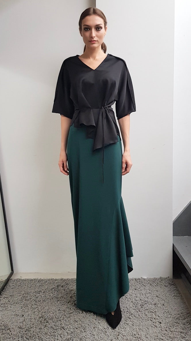 YASMIN BLACK ASYMMETRICAL TOP